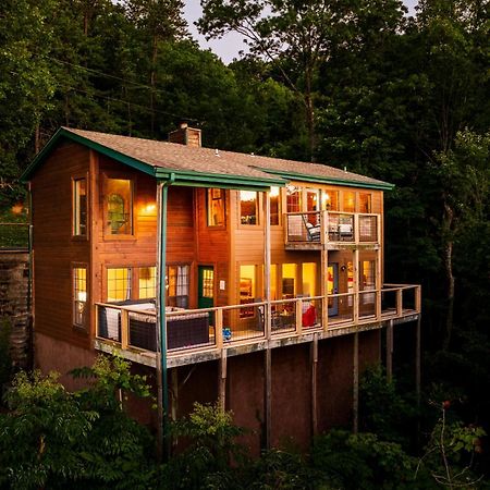Elevista - Quaint&Private-Views-Hottub-Pooltable-Bears-3 Clubhouse Pools Villa แกตลิงเบิร์ก ภายนอก รูปภาพ