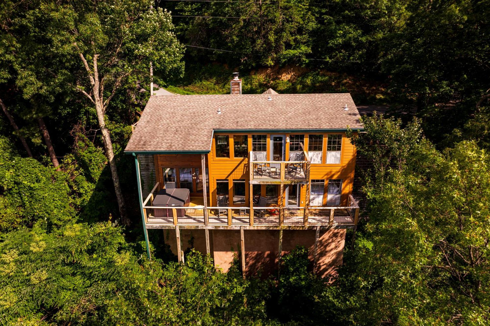 Elevista - Quaint&Private-Views-Hottub-Pooltable-Bears-3 Clubhouse Pools Villa แกตลิงเบิร์ก ภายนอก รูปภาพ
