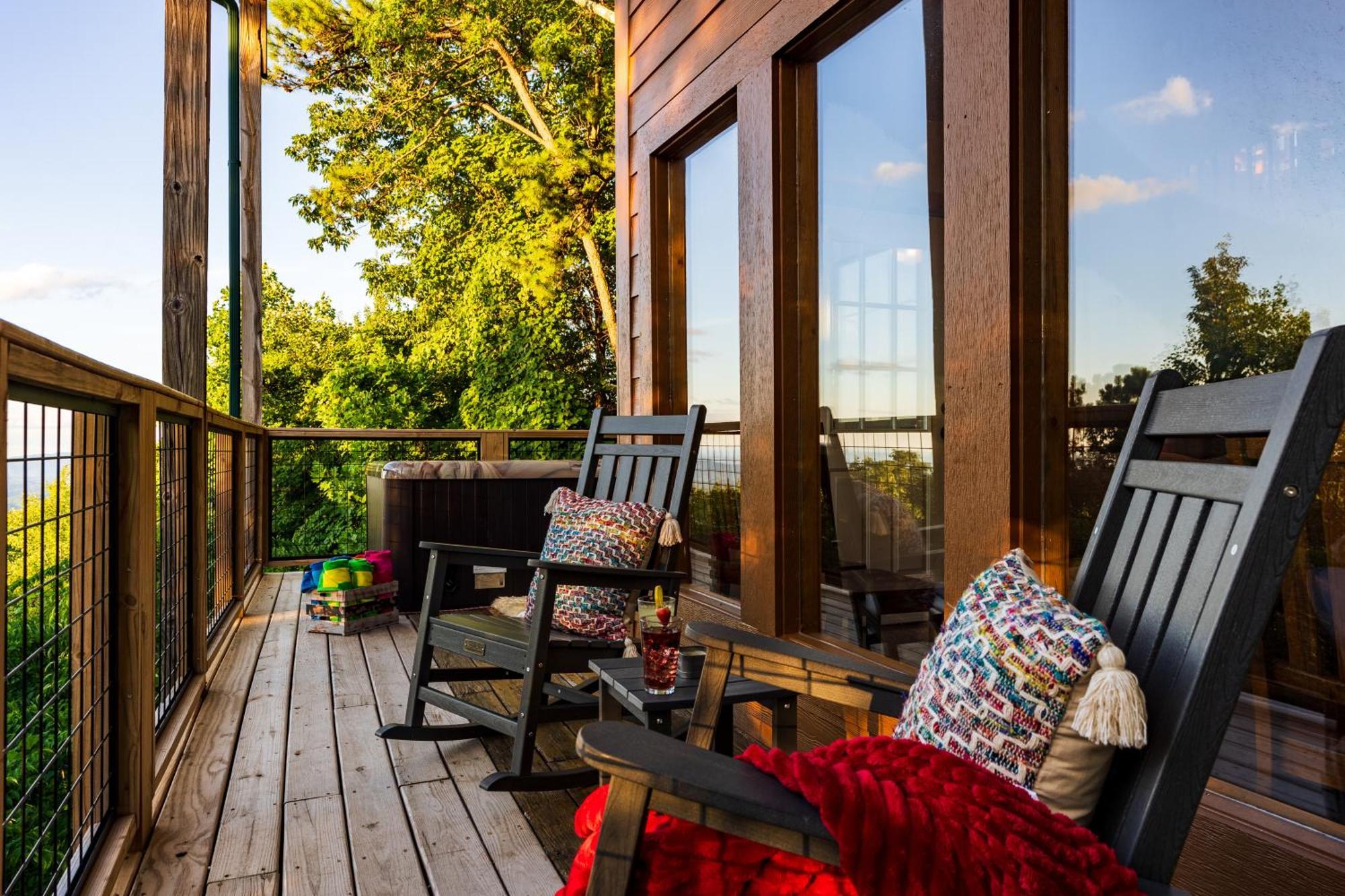 Elevista - Quaint&Private-Views-Hottub-Pooltable-Bears-3 Clubhouse Pools Villa แกตลิงเบิร์ก ภายนอก รูปภาพ