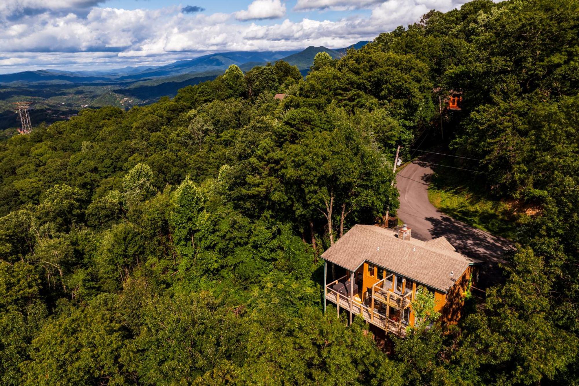 Elevista - Quaint&Private-Views-Hottub-Pooltable-Bears-3 Clubhouse Pools Villa แกตลิงเบิร์ก ภายนอก รูปภาพ
